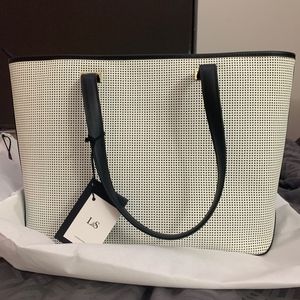 Lo and Sons Seville Tote 15"